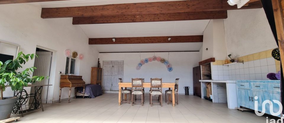 Maison 8 pièces de 250 m² à Saint-Magne-de-Castillon (33350)