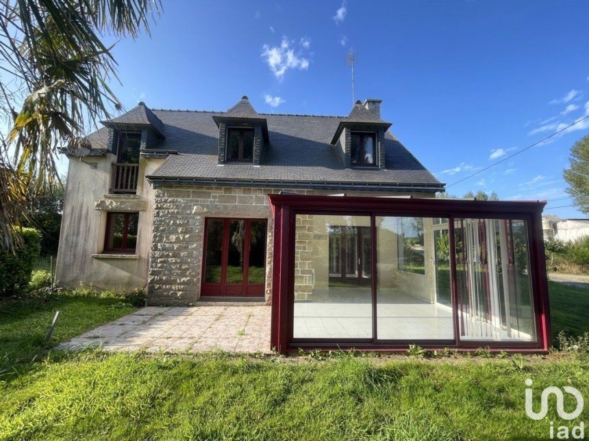 Maison 5 pièces de 136 m² à Le Mené (22330)