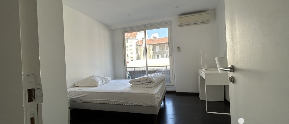 Appartement 5 pièces de 109 m² à Grenoble (38000)