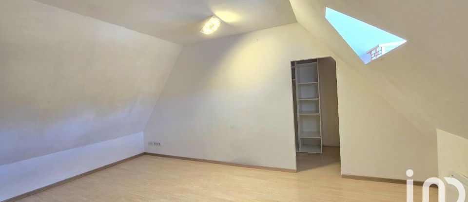 Maison 5 pièces de 135 m² à La Cerlangue (76430)