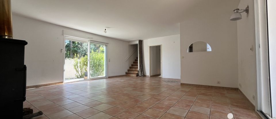 Traditional house 6 rooms of 143 m² in Sallèles-d'Aude (11590)