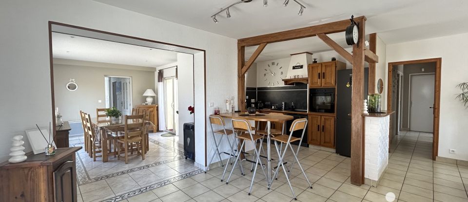 Traditional house 6 rooms of 149 m² in Pont-Saint-Martin (44860)