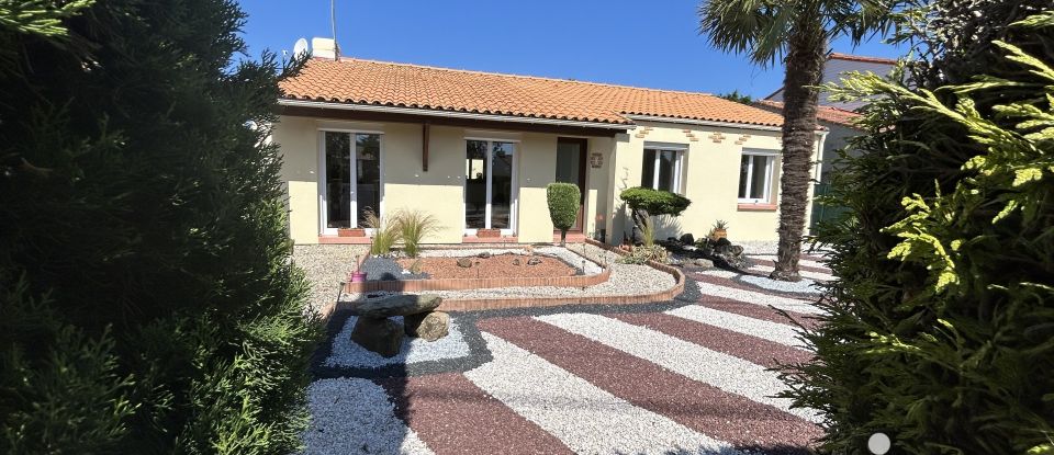 Traditional house 6 rooms of 149 m² in Pont-Saint-Martin (44860)