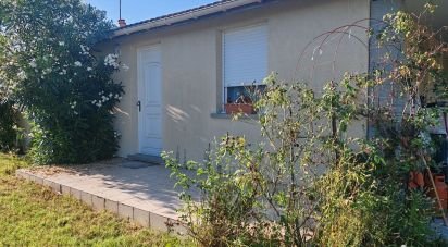 Maison 4 pièces de 114 m² à Anglade (33390)