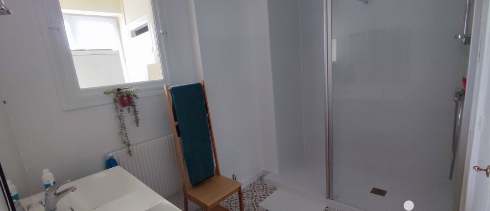 Apartment 4 rooms of 107 m² in Morlaix (29600)