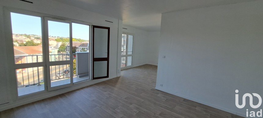 Appartement 4 pièces de 73 m² à Saint-Ouen-l'Aumône (95310)