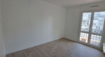 Appartement 4 pièces de 73 m² à Saint-Ouen-l'Aumône (95310)