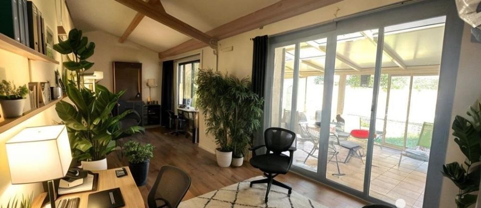 Traditional house 9 rooms of 320 m² in Septèmes-les-Vallons (13240)