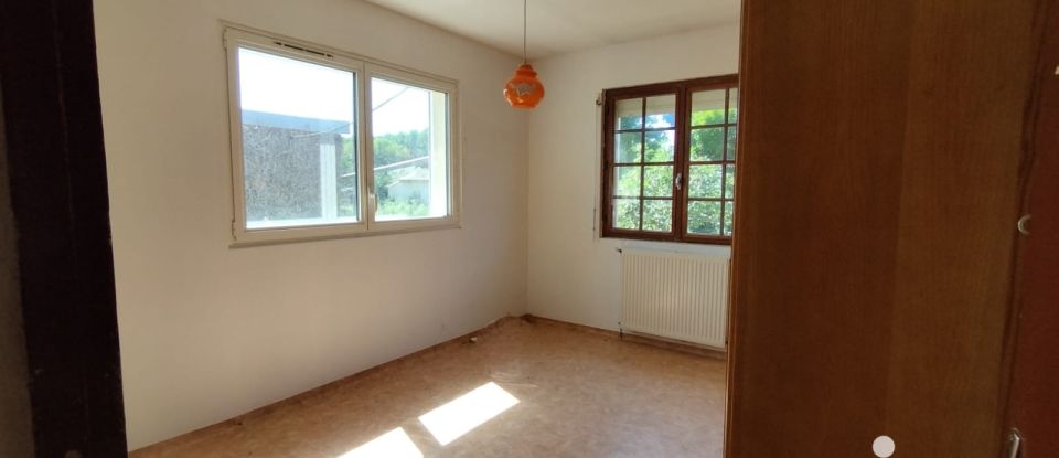 Maison 6 pièces de 109 m² à Saint-Seurin-de-Prats (24230)