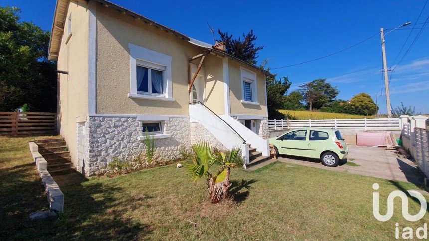 Maison 5 pièces de 102 m² à Beaumont (86490)