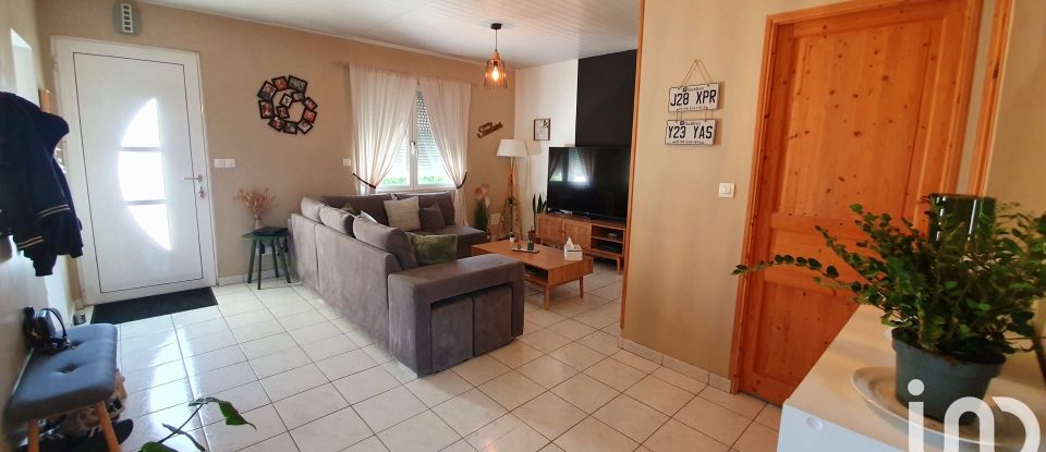 House 5 rooms of 102 m² in Beaumont (86490)