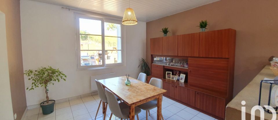 Maison 5 pièces de 102 m² à Beaumont (86490)