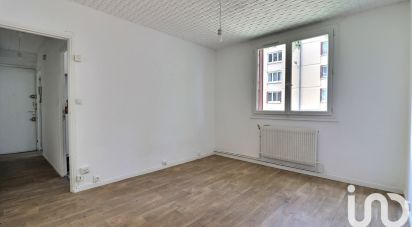 Appartement 1 pièce de 28 m² à Sainte-Geneviève-des-Bois (91700)