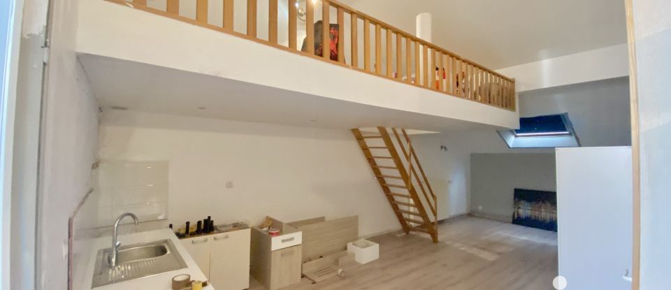 Maison de ville 8 pièces de 245 m² à Saint-Quentin (02100)