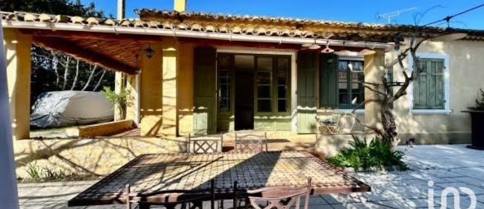 Maison 4 pièces de 87 m² à Mouriès (13890)