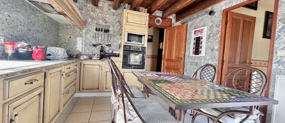 Traditional house 11 rooms of 232 m² in Amélie-les-Bains-Palalda (66110)