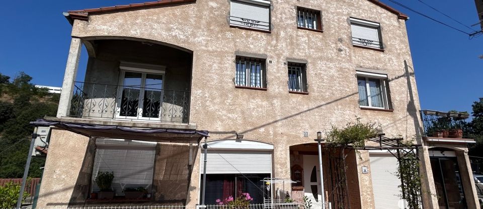 Traditional house 11 rooms of 232 m² in Amélie-les-Bains-Palalda (66110)