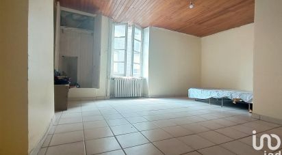 Maison 5 pièces de 77 m² à Labastide-Rouairoux (81270)