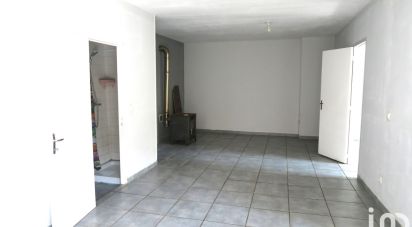 House 5 rooms of 91 m² in Lathus-Saint-Rémy (86390)