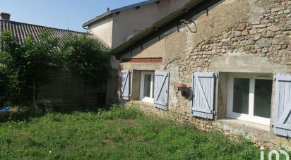 Maison 5 pièces de 91 m² à Lathus-Saint-Rémy (86390)