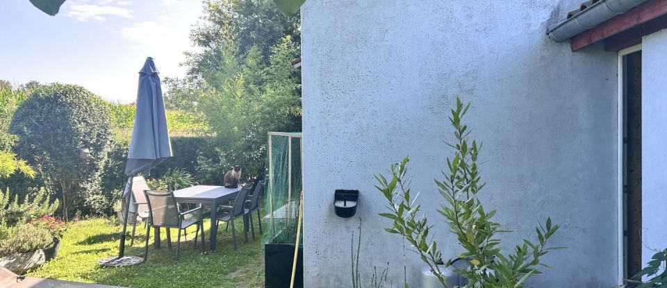 Maison 4 pièces de 73 m² à Mouscardès (40290)