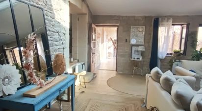 Village house 9 rooms of 255 m² in Calvisson (30420)