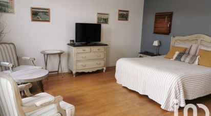 Longere 7 rooms of 240 m² in Les Sables-d'Olonne (85100)