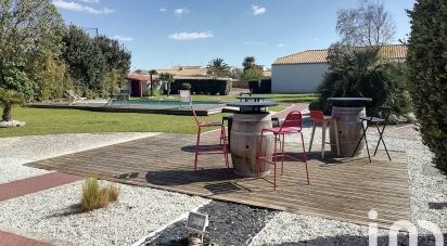 Longere 7 rooms of 240 m² in Les Sables-d'Olonne (85100)