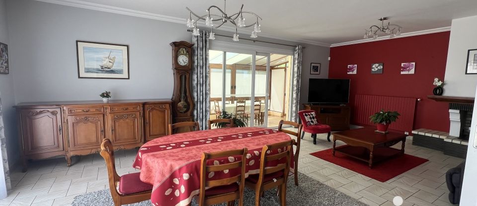 Traditional house 4 rooms of 127 m² in Les Sables-d'Olonne (85100)