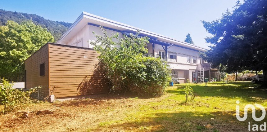 Maison 10 pièces de 330 m² à Rupt-sur-Moselle (88360)