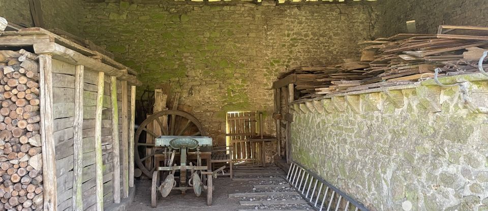 Ferme 6 pièces de 150 m² à Compreignac (87140)