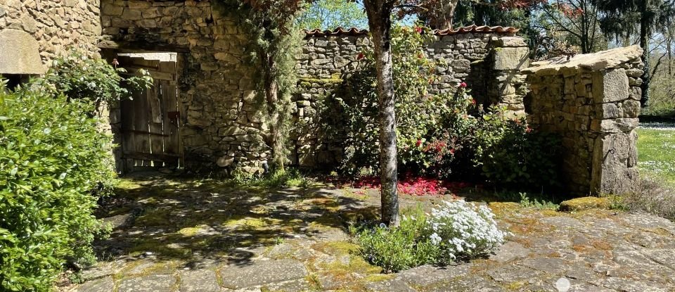 Ferme 6 pièces de 150 m² à Compreignac (87140)