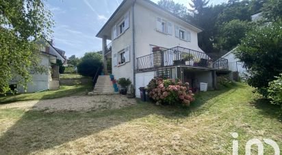 House 7 rooms of 154 m² in Villebon-sur-Yvette (91140)