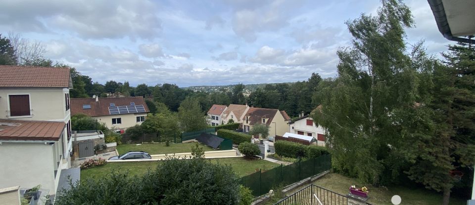 House 7 rooms of 154 m² in Villebon-sur-Yvette (91140)