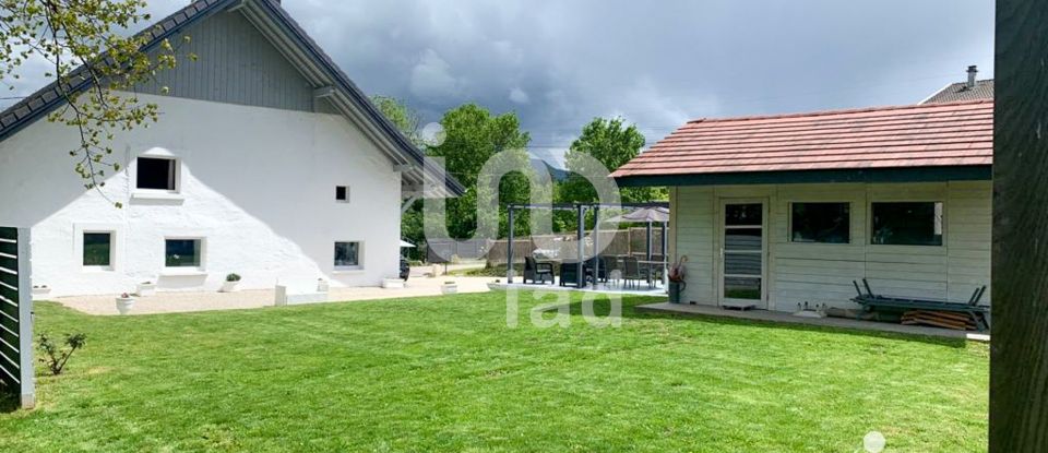 Ferme 7 pièces de 191 m² à Scientrier (74930)