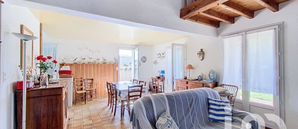 Traditional house 4 rooms of 90 m² in La Couarde-sur-Mer (17670)