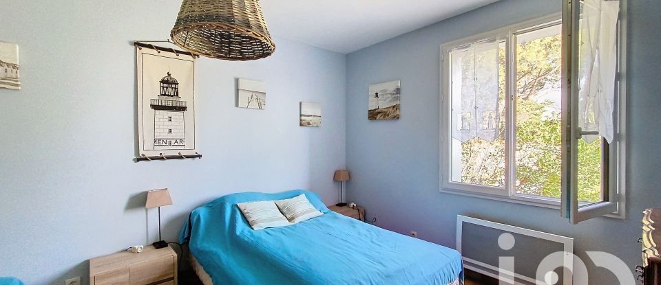 Traditional house 4 rooms of 90 m² in La Couarde-sur-Mer (17670)