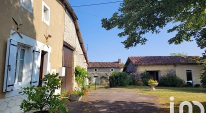 Maison 2 pièces de 53 m² à Le Bouchage (16350)