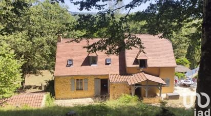 House 6 rooms of 190 m² in Sarlat-la-Canéda (24200)