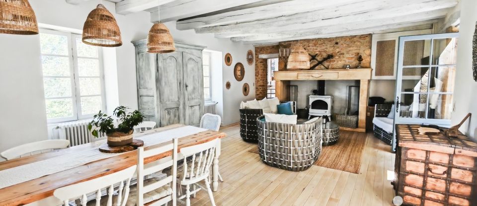 Maison 6 pièces de 190 m² à Sarlat-la-Canéda (24200)