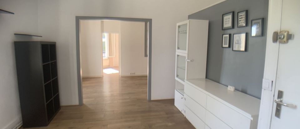 Appartement 3 pièces de 50 m² à Courbevoie (92400)