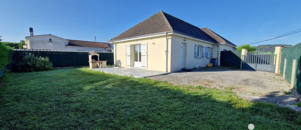 House 4 rooms of 75 m² in Mirepeix (64800)