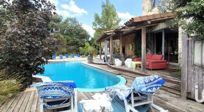 House 8 rooms of 169 m² in Orgnac-l'Aven (07150)