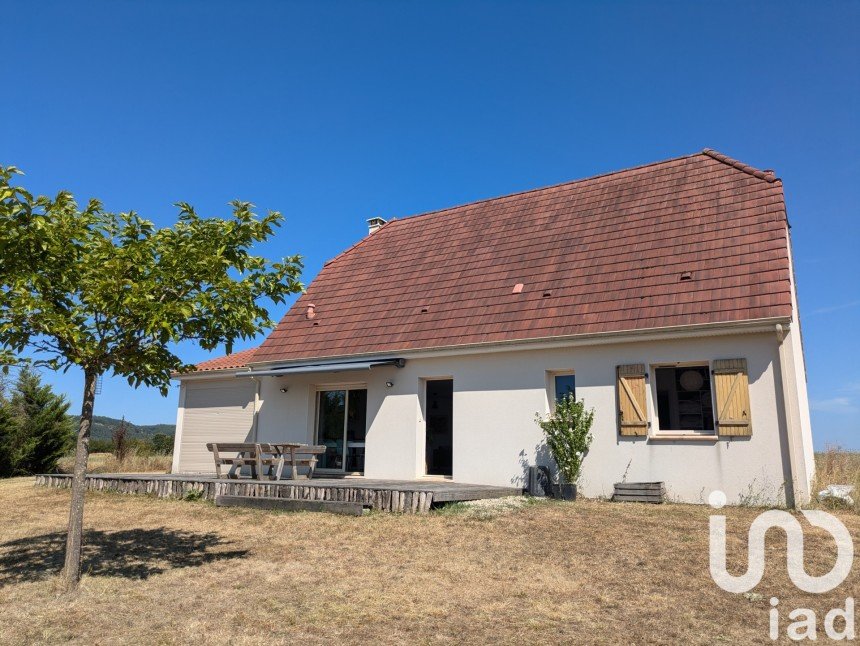 House 4 rooms of 88 m² in Saint-Cyprien (24220)