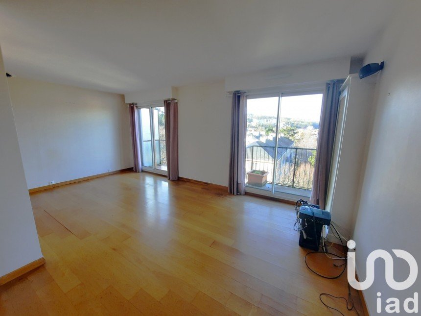 Apartment 4 rooms of 111 m² in Le Port-Marly (78560)