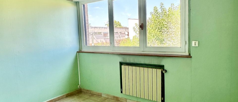 House 5 rooms of 92 m² in Meyzieu (69330)