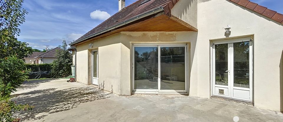 Pavillon 6 pièces de 103 m² à Gien (45500)