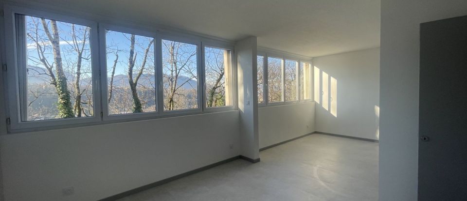 Appartement 4 pièces de 77 m² à Aix-les-Bains (73100)