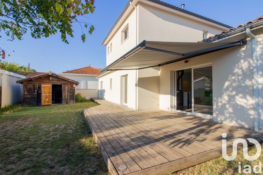 Maison 7 pièces de 155 m² à Gradignan (33170)