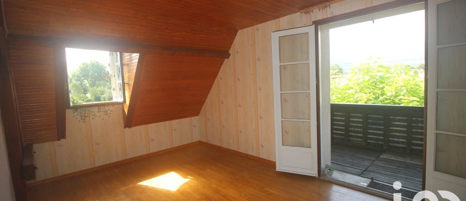 Maison traditionnelle 5 pièces de 141 m² à Arette (64570)